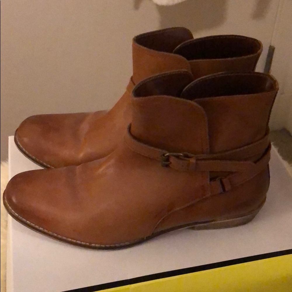 Kimchi Blue Genuine Leather Booties